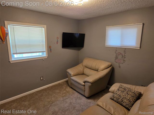 3239 Fox Boulevard, Commerce Charter Township, MI 48382