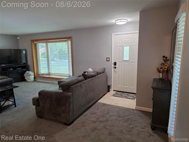 3239 Fox Boulevard, Commerce Charter Township, MI 48382