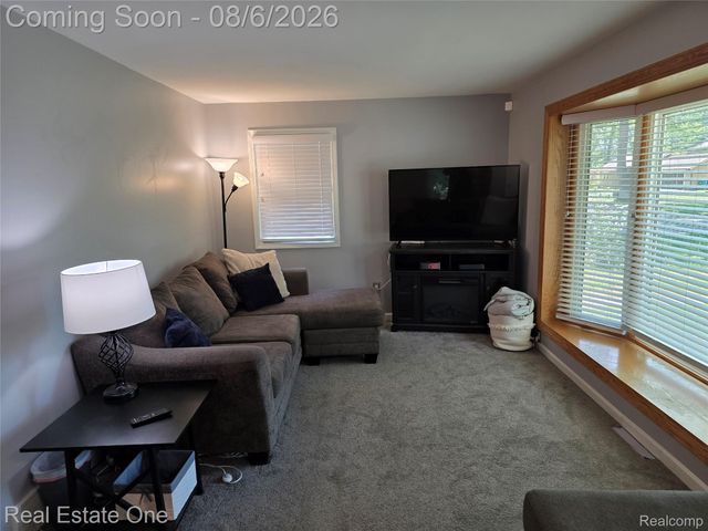 3239 Fox Boulevard, Commerce Charter Township, MI 48382