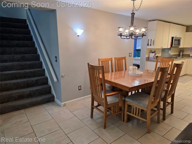 3239 Fox Boulevard, Commerce Charter Township, MI 48382