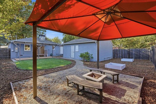 1135 Darnel Way, Sacramento, CA 95822