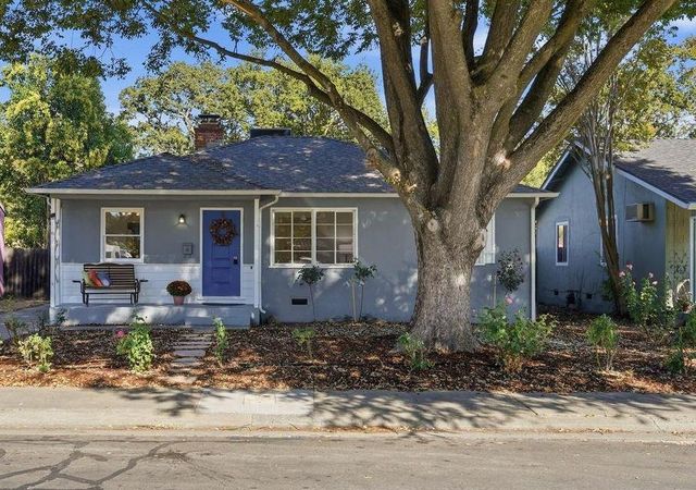 1135 Darnel Way, Sacramento, CA 95822