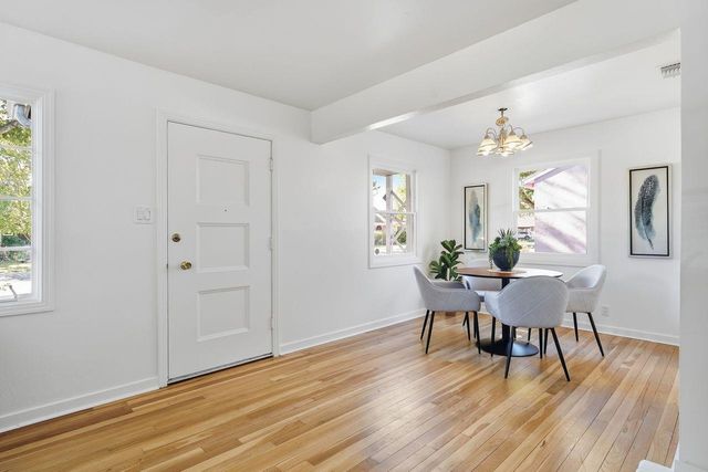 1135 Darnel Way, Sacramento, CA 95822