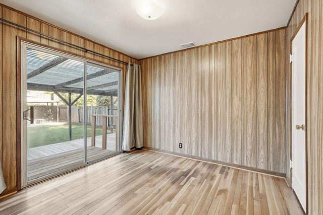 1135 Darnel Way, Sacramento, CA 95822