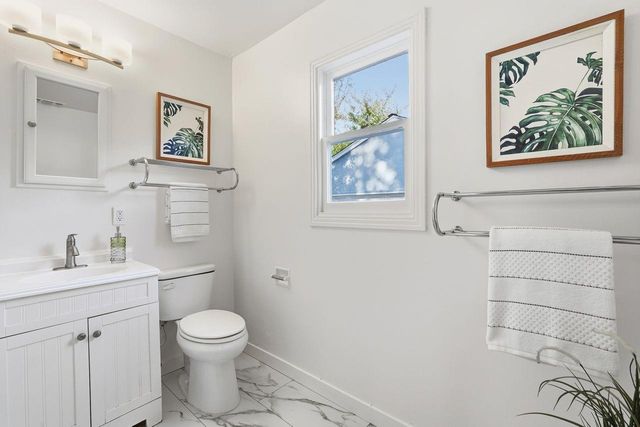 1135 Darnel Way, Sacramento, CA 95822