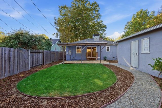 1135 Darnel Way, Sacramento, CA 95822