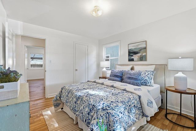 1135 Darnel Way, Sacramento, CA 95822