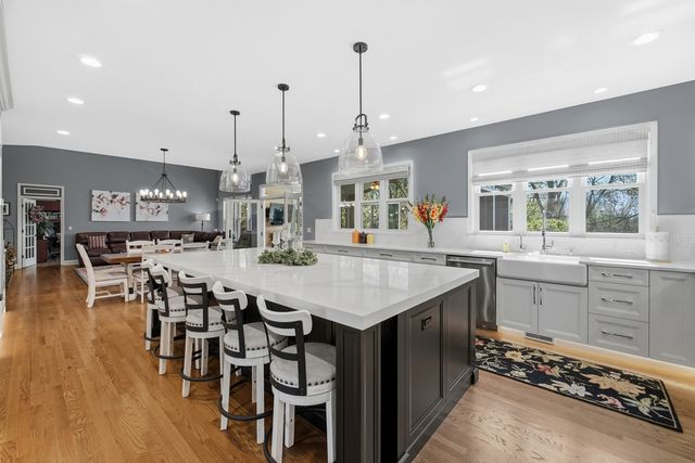 1139 Magnolia Road, Mundelein, IL 60060