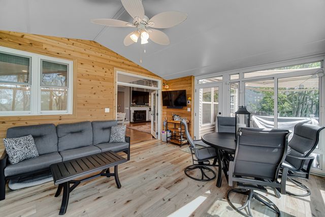1139 Magnolia Road, Mundelein, IL 60060