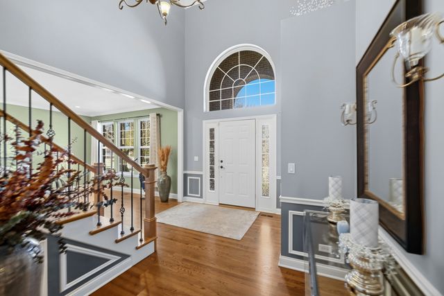 1139 Magnolia Road, Mundelein, IL 60060