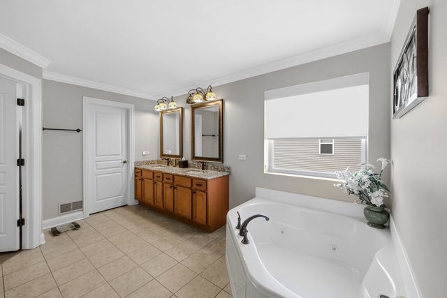 1139 Magnolia Road, Mundelein, IL 60060