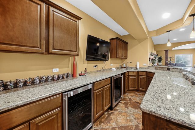 1139 Magnolia Road, Mundelein, IL 60060