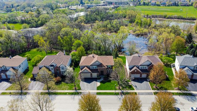 1139 Magnolia Road, Mundelein, IL 60060