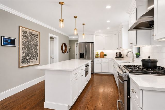 256 Watertown Street 256, Newton, MA 02458