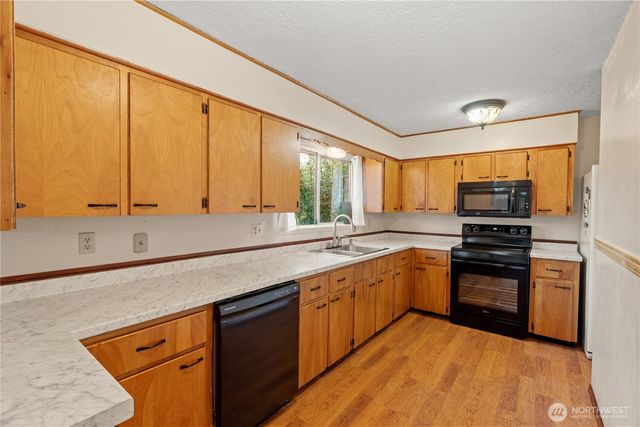 467 E Mommsen Street, Mccleary, WA 98557