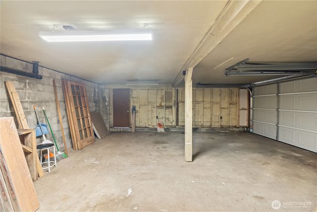 467 E Mommsen Street, Mccleary, WA 98557