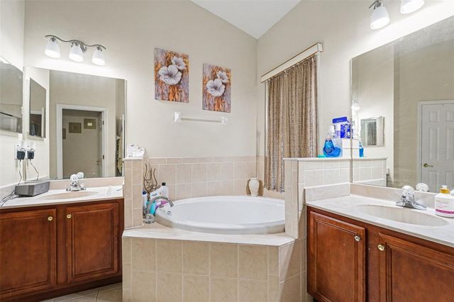 10864 CORY LAKE DRIVE, Tampa, FL 33647