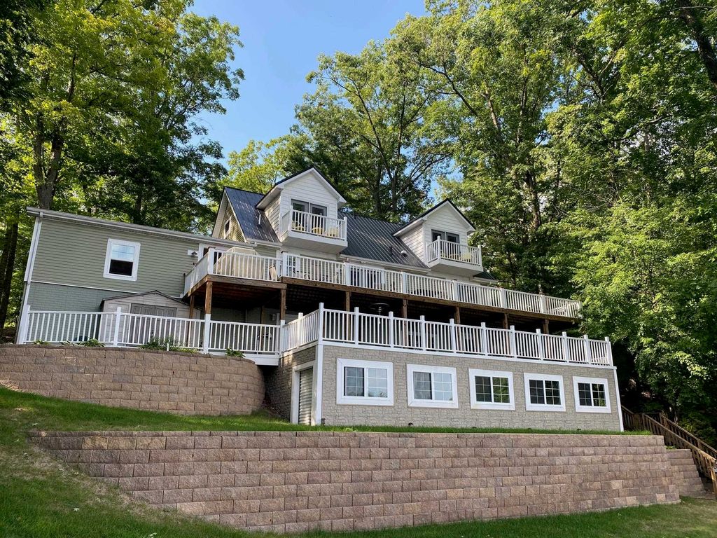 506 Mclachlan Point Lot: 97&98, Evart, MI 49631