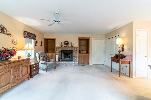 4522 Wyndemere Lane, Fort Wayne, IN 46835