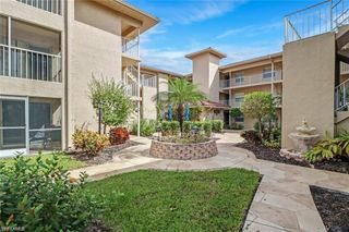 1075 Foxfire LN # 309, Naples, FL 34104
