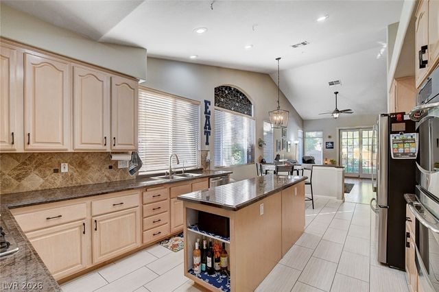 8412 Willow Point Court, Las Vegas, NV 89128