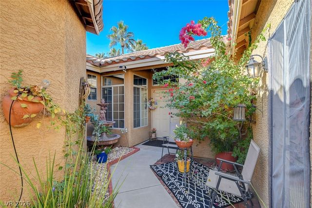 8412 Willow Point Court, Las Vegas, NV 89128