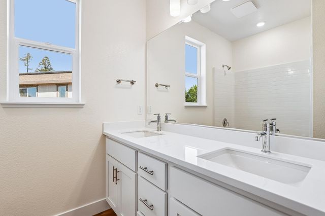 2395 Briar Meadow Cir, Auburn, CA 95603