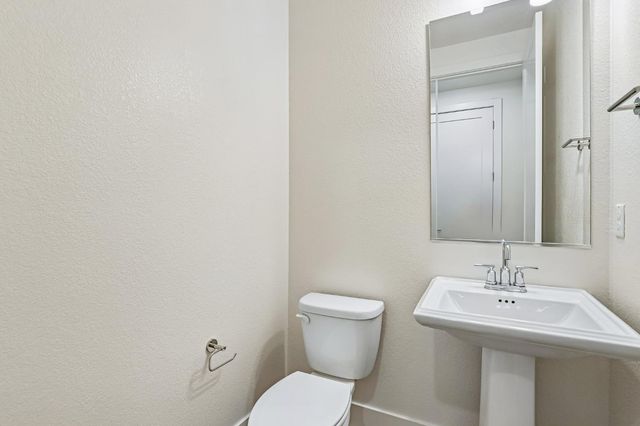 2395 Briar Meadow Cir, Auburn, CA 95603