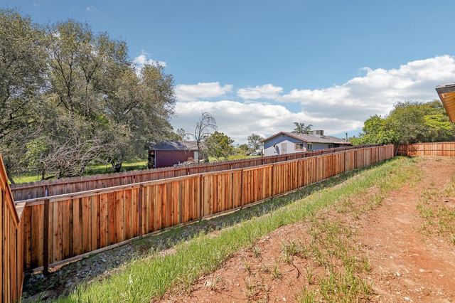 2395 Briar Meadow Cir, Auburn, CA 95603