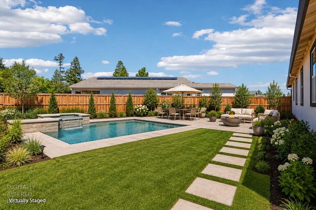 2395 Briar Meadow Cir, Auburn, CA 95603