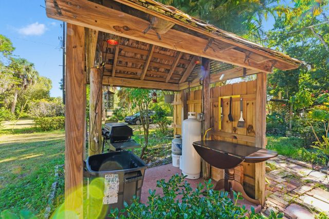 15323 E State Road 78, Okeechobee, FL 34974