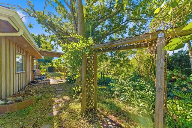 15323 E State Road 78, Okeechobee, FL 34974