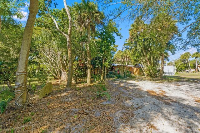 15323 E State Road 78, Okeechobee, FL 34974