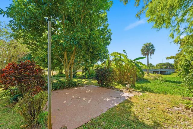 15323 E State Road 78, Okeechobee, FL 34974