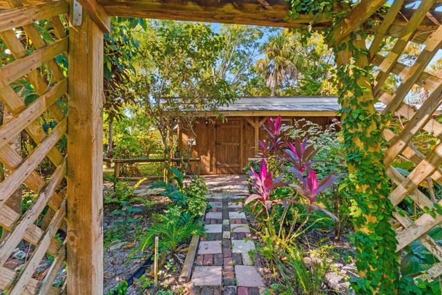 15323 E State Road 78, Okeechobee, FL 34974