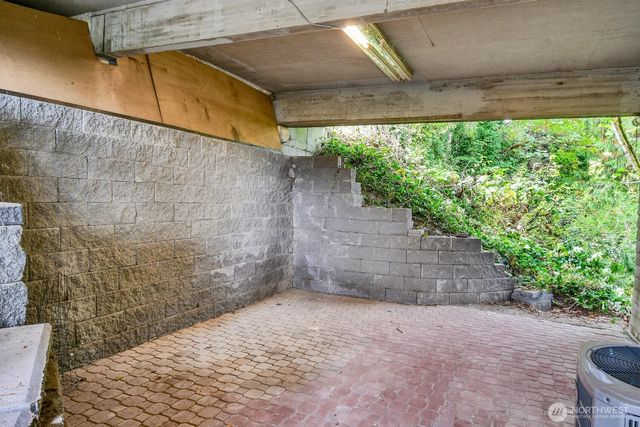 13542 40th Avenue NE, Seattle, WA 98125