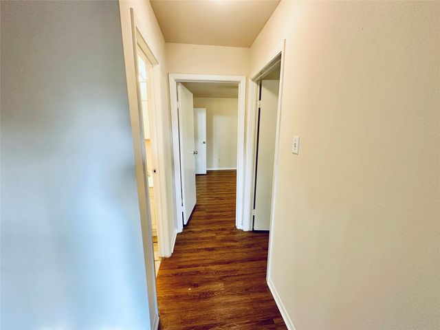 5207 Thunderbird ST A, Lago Vista, TX 78645