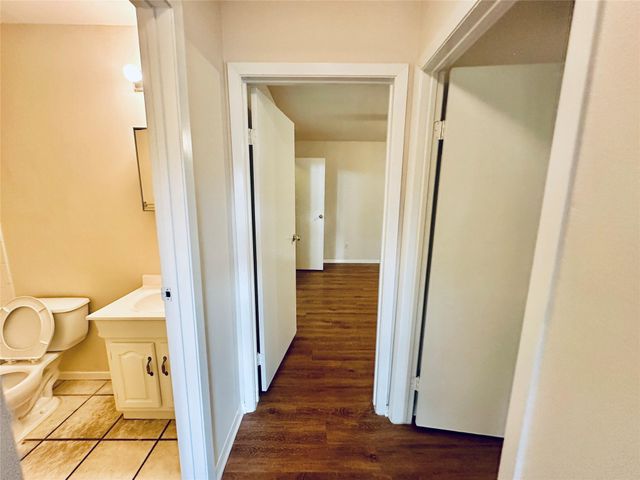 5207 Thunderbird ST A, Lago Vista, TX 78645
