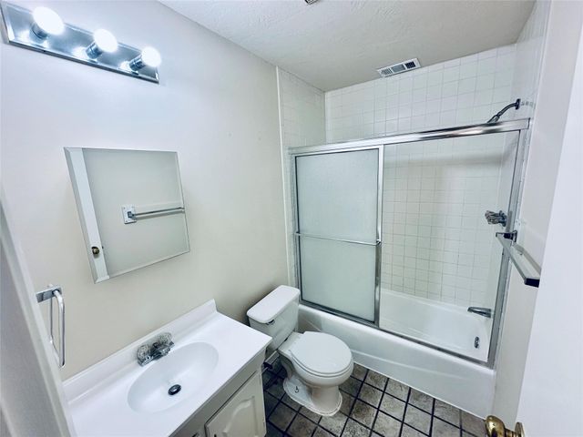 5207 Thunderbird ST A, Lago Vista, TX 78645