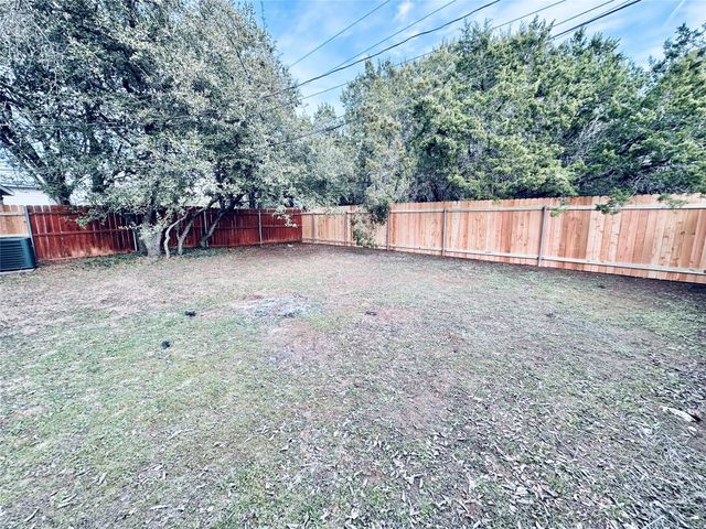 5207 Thunderbird ST A, Lago Vista, TX 78645