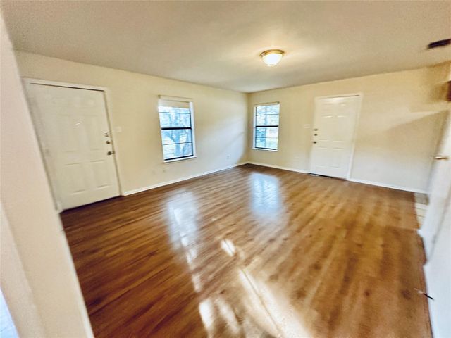 5207 Thunderbird ST A, Lago Vista, TX 78645