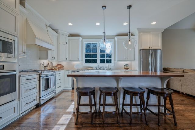 301 Stonebridge Drive, Clemson, SC 29631