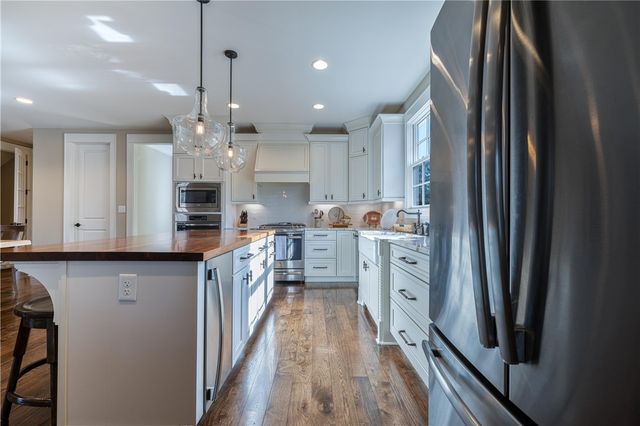 301 Stonebridge Drive, Clemson, SC 29631