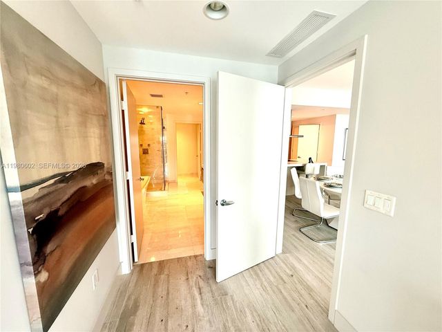 17111 Biscayne Boulevard 2305, North Miami Beach, FL 33160