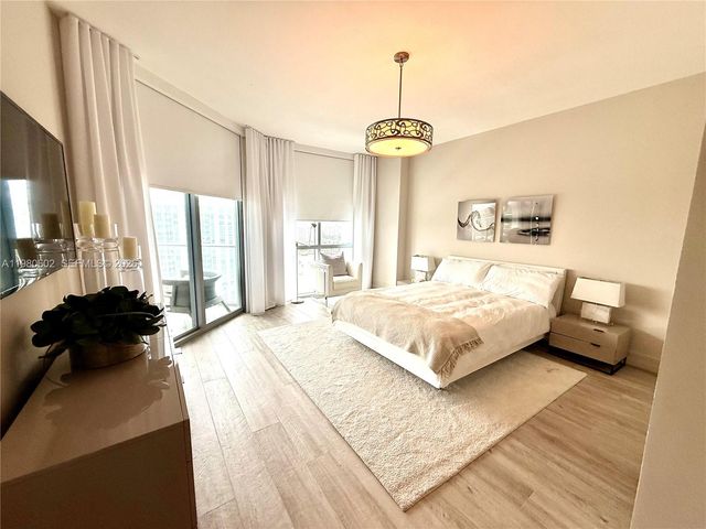 17111 Biscayne Boulevard 2305, North Miami Beach, FL 33160
