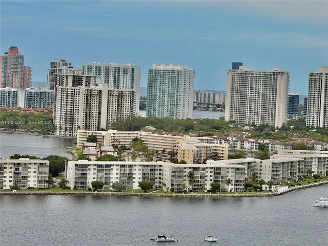 17111 Biscayne Boulevard 2305, North Miami Beach, FL 33160
