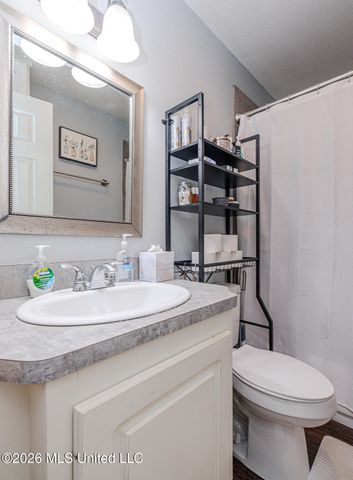 201 Donna Circle, Richland, MS 39218