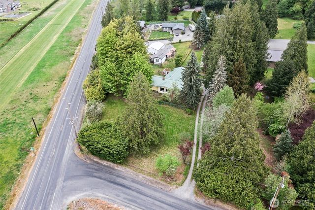 8307 230th Avenue E, Buckley, WA 98321