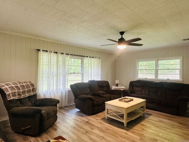 803 Maple St, Crossett, AR 71635