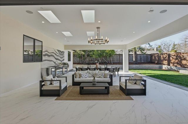 19315 San Marcos Road, Saratoga, CA 95070